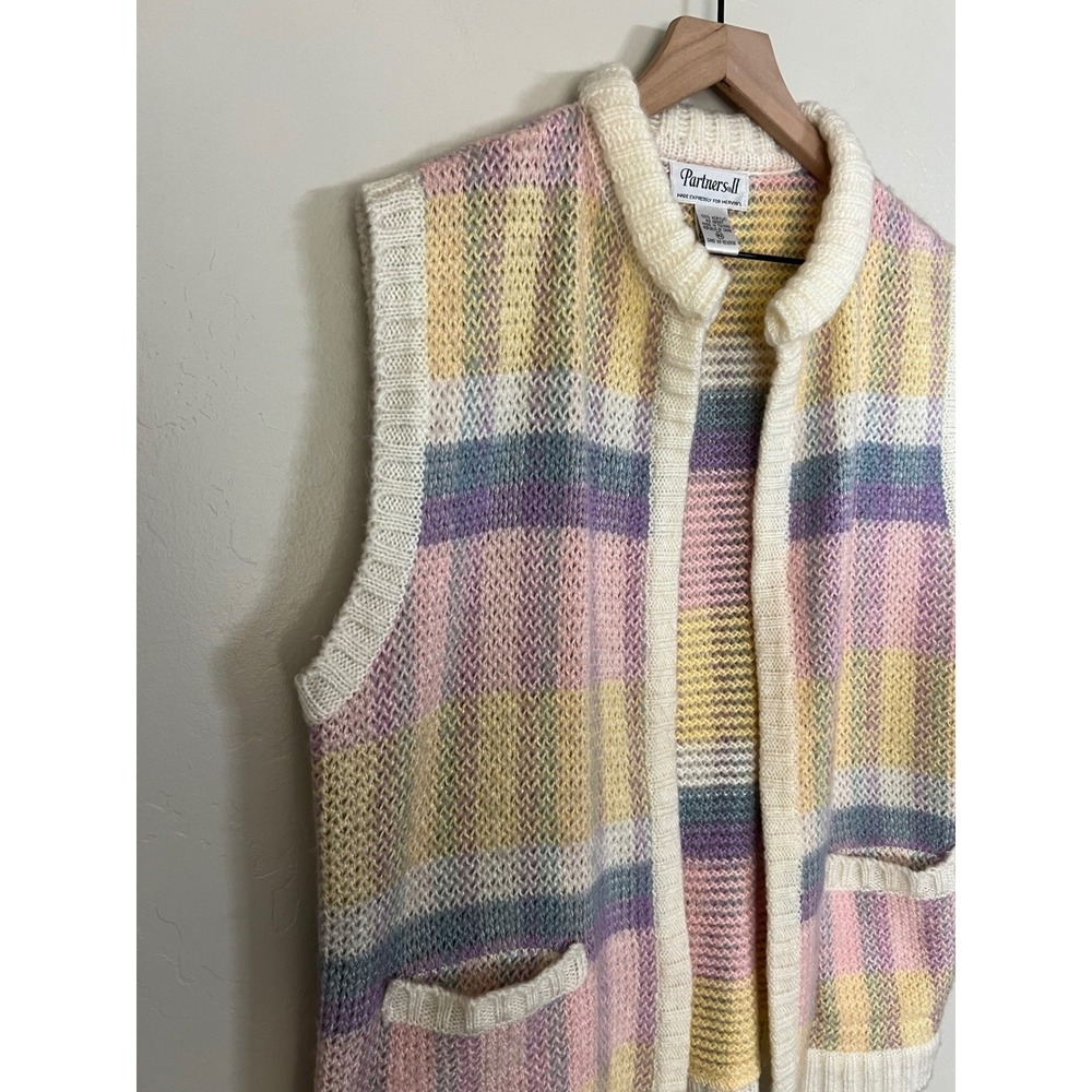 Vintage Partners II Mervyn's Pastel Plaid Knit‎ Sweater Vest Cottagecore  Large - Picture 4 of 5